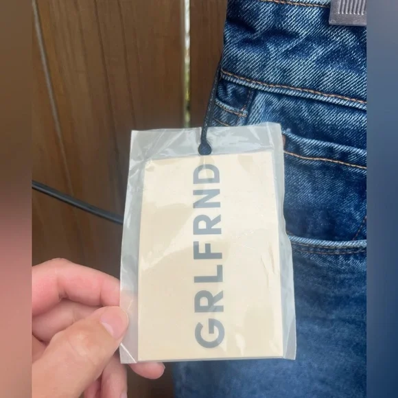 GRLFRND Highrise Cropped Jeans - Picture 3 of 8